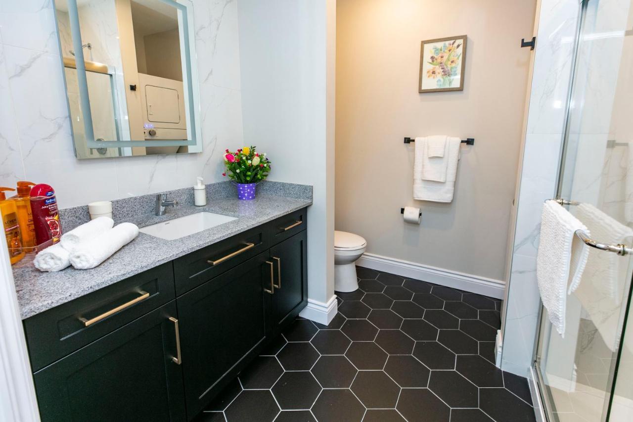 Luxury 1Br With King Bed - Steps From Byward Market! Apartment Ottawa Exterior foto